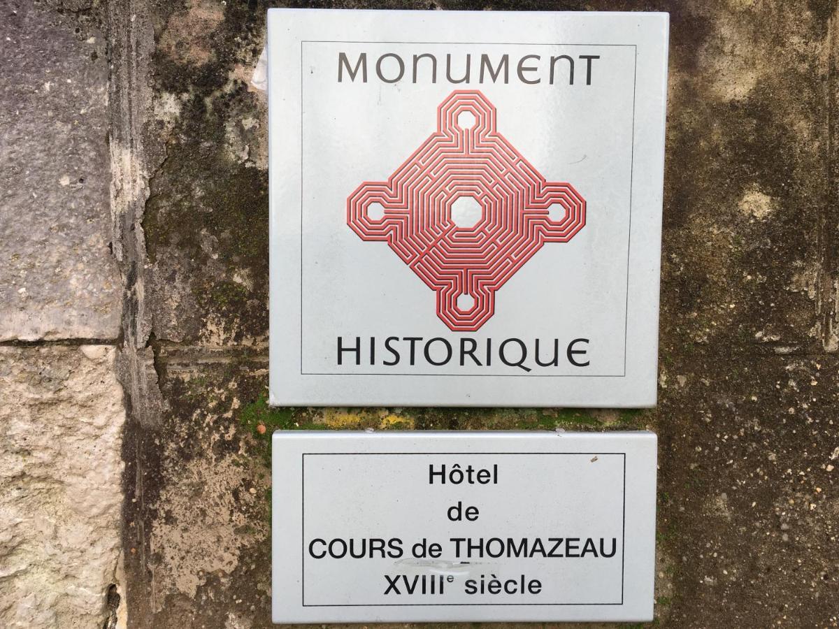 Cours De Thomazeau Bed & Breakfast Castillonnes Bagian luar foto