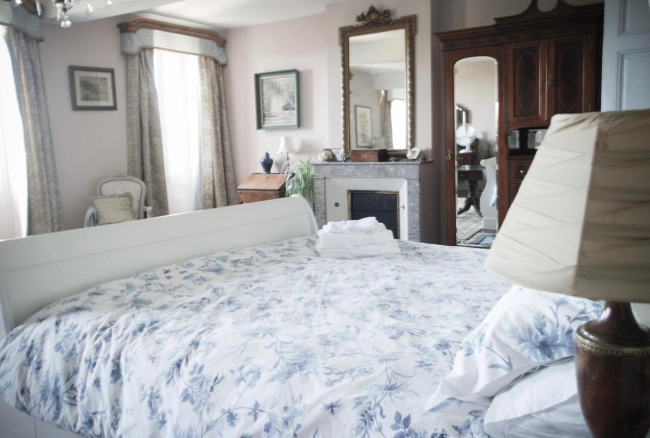 Cours De Thomazeau Bed & Breakfast Castillonnes Bagian luar foto